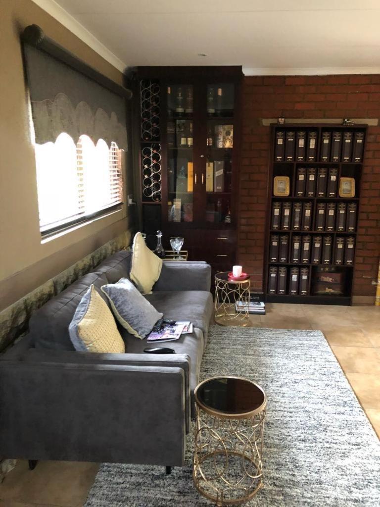 Rustenburg Villa Exterior photo